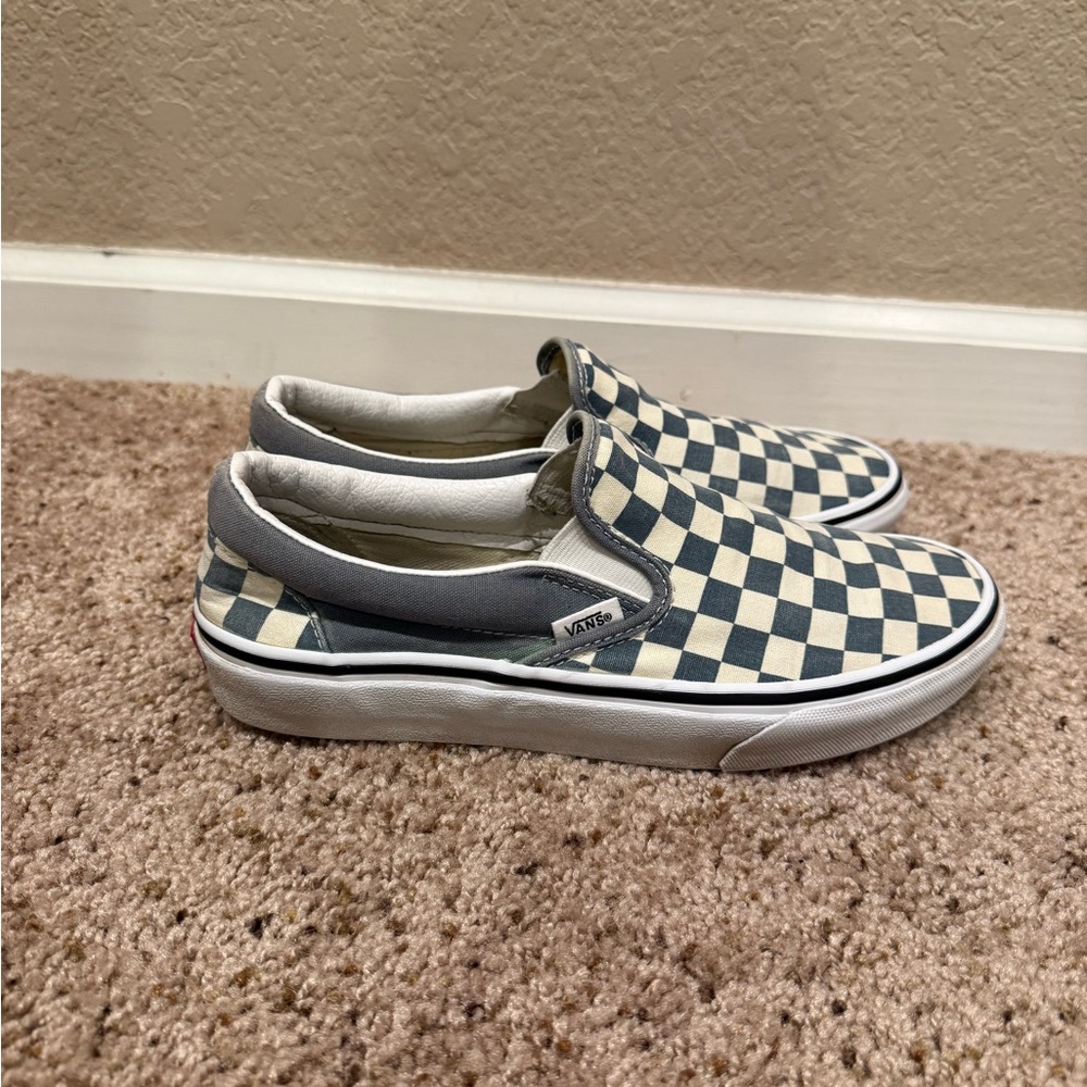 Women’s Checkered Vans (size 8) - Picture 5 of 7